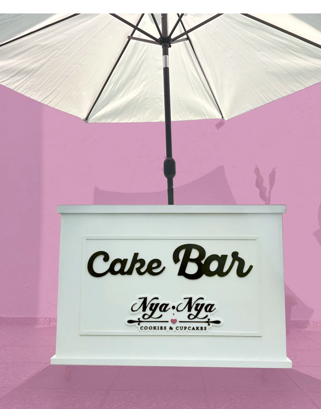 Carrito del Cake Bar de Nya Nya, listo para un evento