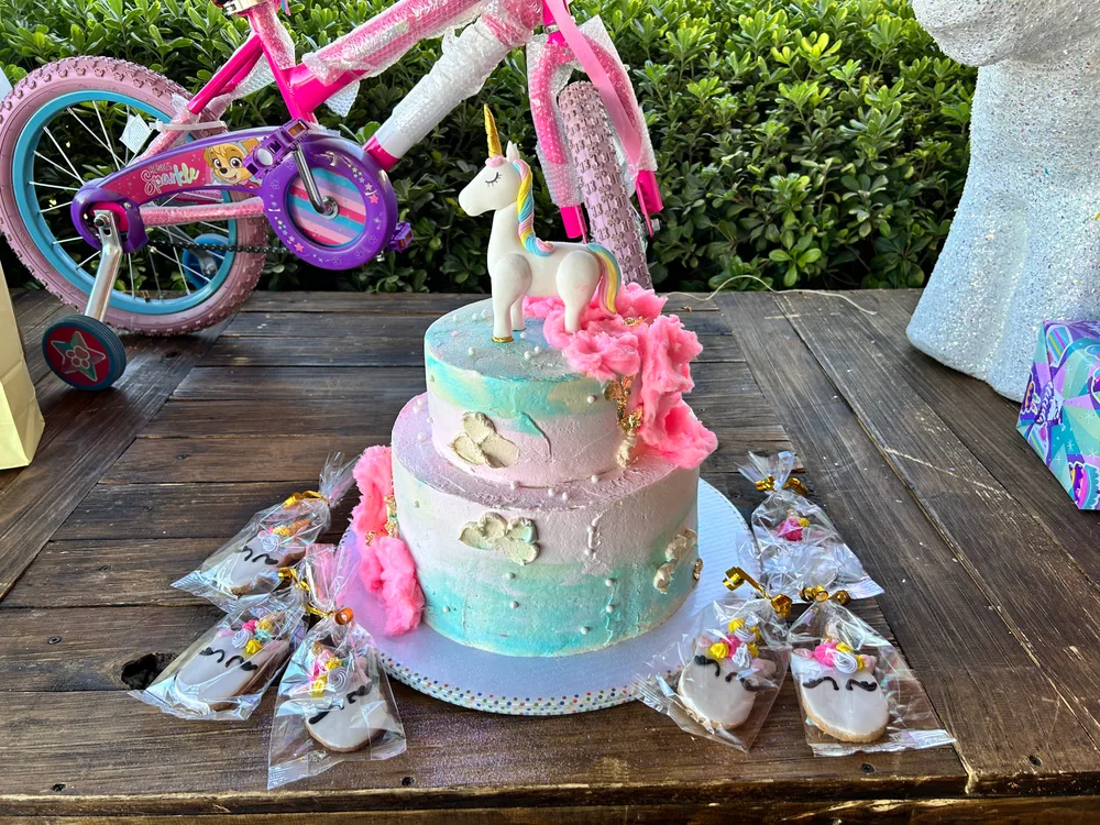 Pastel unicornio rosa aqua cumpleaños